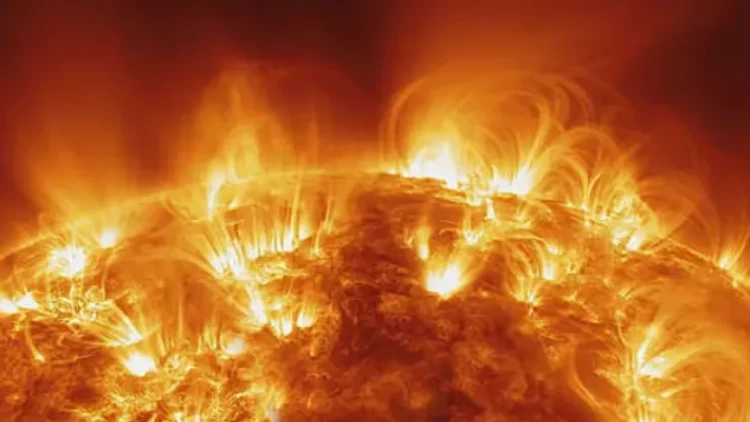 Günəşdəki partlayış Yerdə radiasiya qasırğasına səbəb oldu: 2017-ci ildən bəri ən PİSİDİR - FOTO