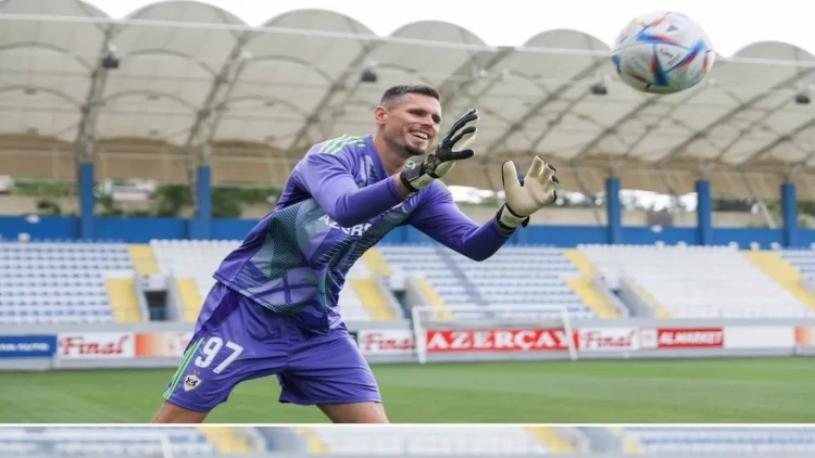 “Qarabağ”ın yeni transferi Bakıda ilk məşqinə çıxdı - FOTO