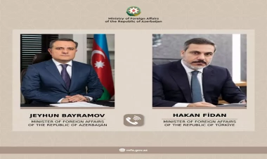 Ceyhun Bayramov və Hakan Fidan regional məsələləri müzakirə edib