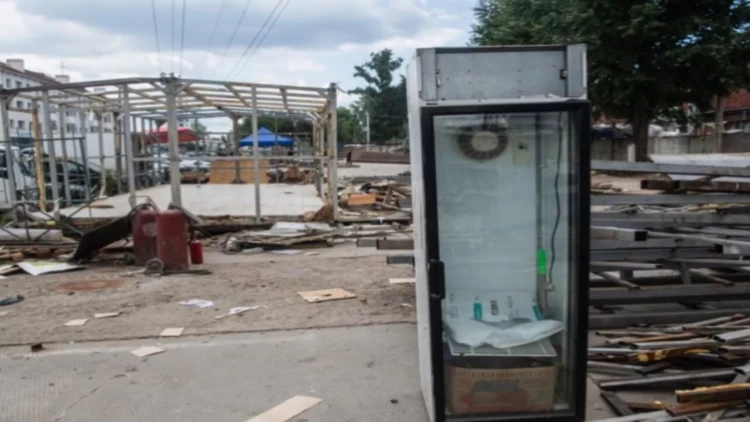 Yekaterinburqda Azərbaycan bazarı söküldü - FOTO