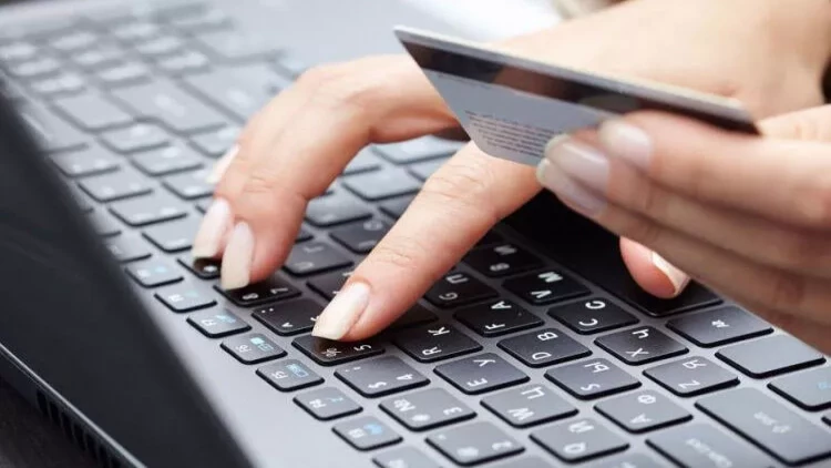 Kartdan karta köçürmələrlə bağlı XƏBƏRDARLIQ EDİLDİ