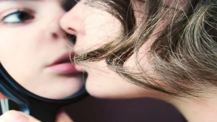 Yuxuda güzgü görmək nə deməkdir?