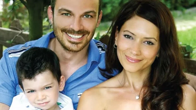 “Sihirli annem”in aktyoru 22 illik xanımından boşanır