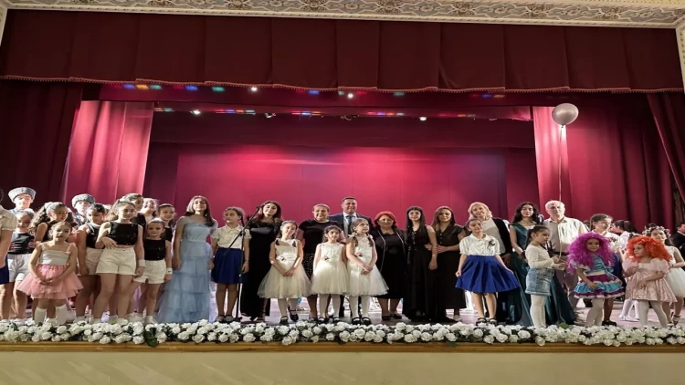 Dövlət Uşaq Filarmoniyasında “Uşaqların Beynəlxalq Müdafiəsi Günü” qeyd olundu - FOTO