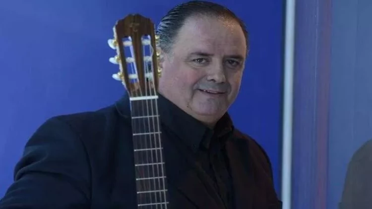 Atası kimi eyni yaşda xərçəngdən vəfat etdi