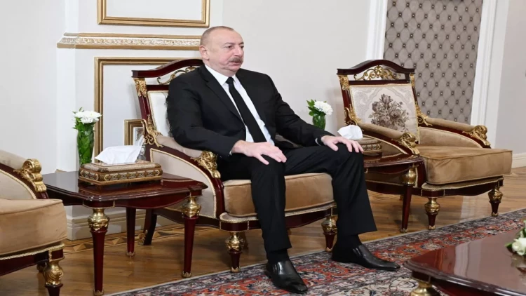 İlham Əliyev: Rəisi ilə görüşdə qəbul edilən qərarların İranın yeni rəhbərliyinə çatdırılacağına əminəm