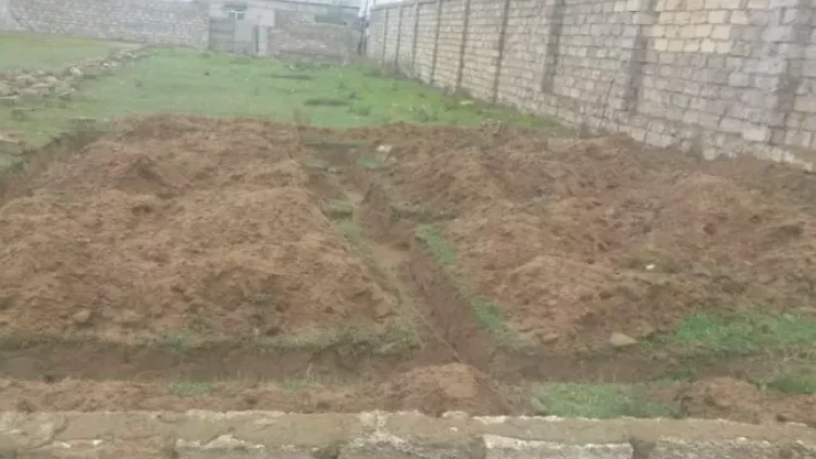 Diri-diri basdırılan kişi 4 gün sonra sağ çıxarıldı - FOTO