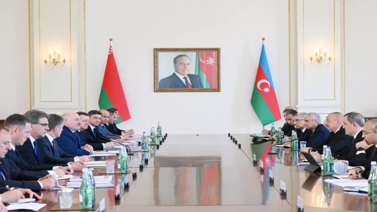 Prezidentin Aleksandr Lukaşenko ilə geniş tərkibdə görüşü keçirilib - VİDEO - FOTO
