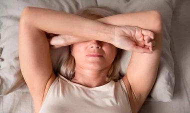 Yatmazdan əvvəl bunu etmək sağlamlığınıza zərər verə bilər - Həkim AÇIQLADI