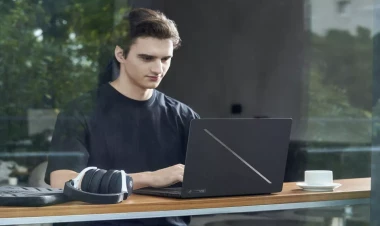 Yeni Zephyrus G16: keyfiyyət, sürət və perfomansın əla vəhdəti - FOTO