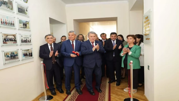 ADPU-nun Quba filialında “Azərbaycan – Özbəkistan Türk dünyası Tanıtım və Kültür Mərkəzi”nin açılışı olub - FOTO