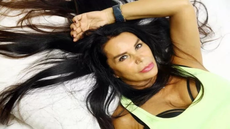 İllər sonra ərinin xəyanət etdiyini etiraf etdi: 