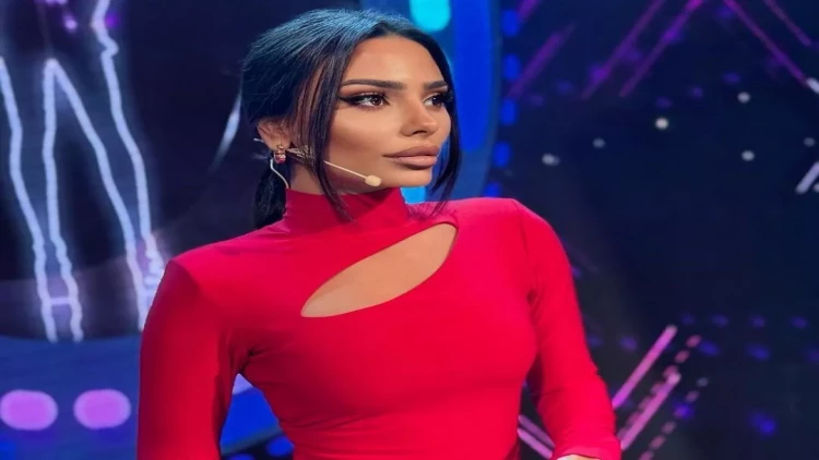 Aparıcı efirdə GİLEYLƏNDİ: 