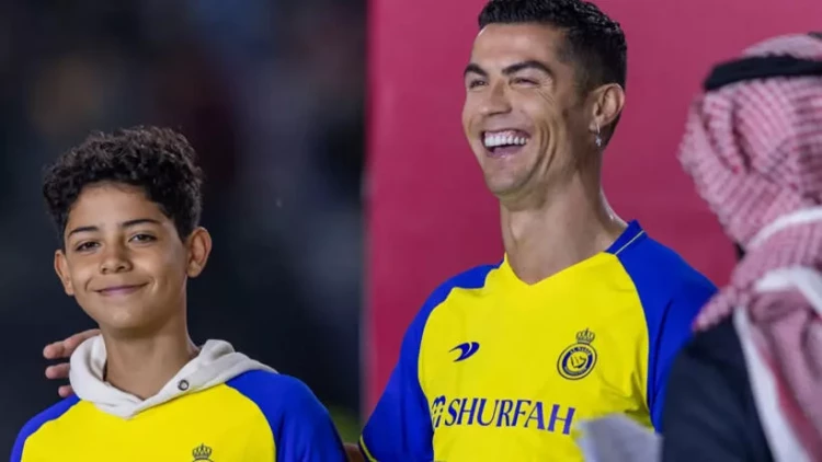 15 yaşlı oğluna yarım milyonluq 