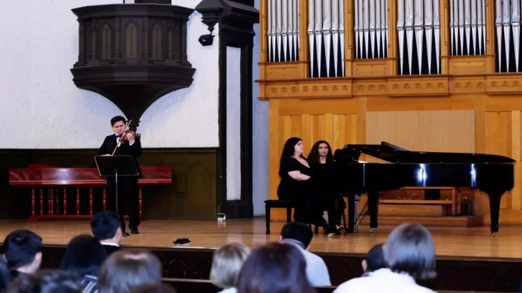 Kamera və Orqan Musiqisi Zalının səhnəsində Kamera Musiqisi Axşamı keçirilib - FOTO