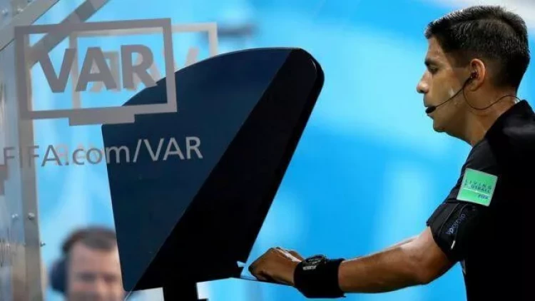 Bu ölkədə azarkeşlər istəmədi, VAR-dan imtina edildi