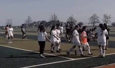 Azərbaycan çempionatında qızların sillə-təpik davası