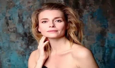 Rusiyalı məşhur aktrisa: 