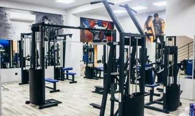 Bakıda işçi mühafizə etdiyi idman zalının kassasını taladı - FOTO