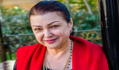 Firəngiz Mütəllimova Xocalıda - FOTO