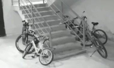 Velosipedi belə oğurladı - ANBAAN VİDEO