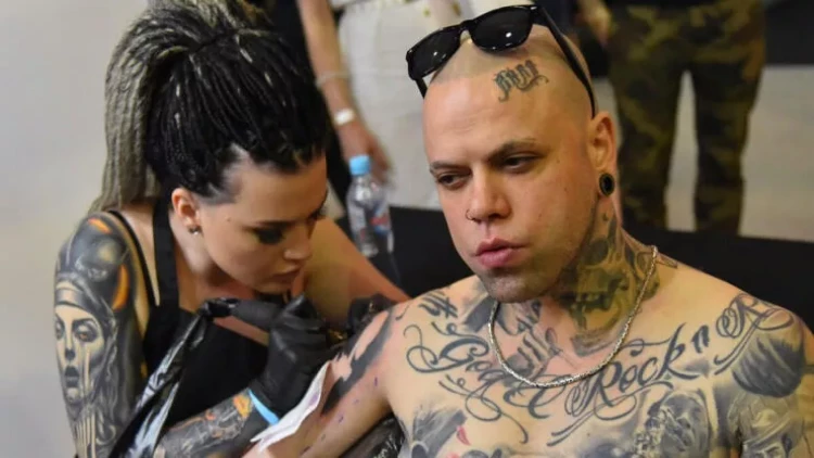 Bu insanlara tatu olmaz – Həkimdən XƏBƏRDARLIQ