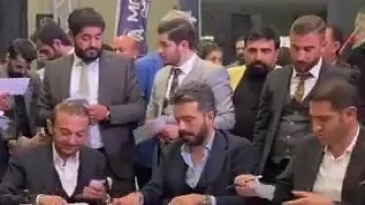 Toydan sonra pulu belə saydılar - VİDEO