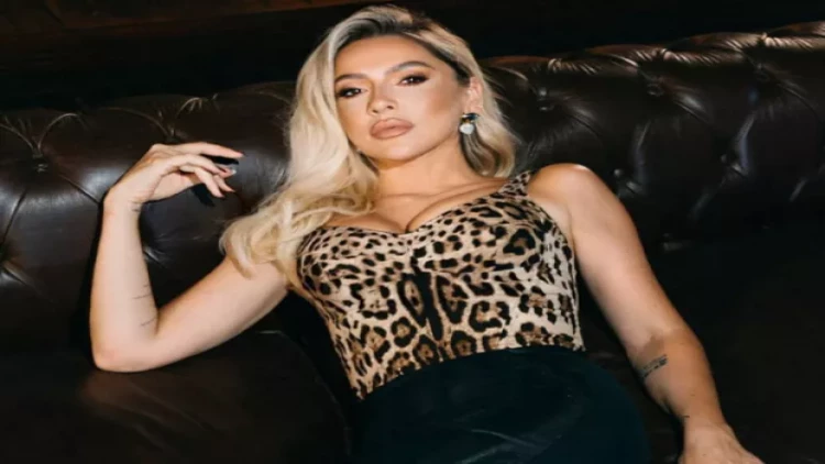 Hadisə onu aşağıdan çəkən fotoqrafı pərt etdi - FOTO