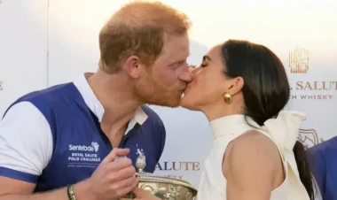 Harri və Meqan dodaq-dodağa - FOTO