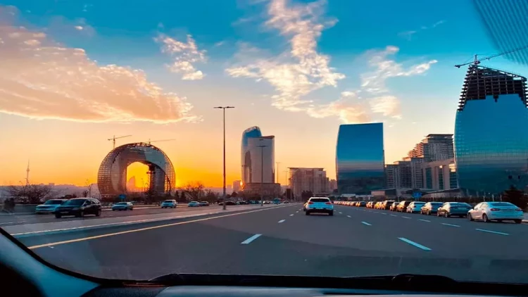 Sabah 21° isti olacaq