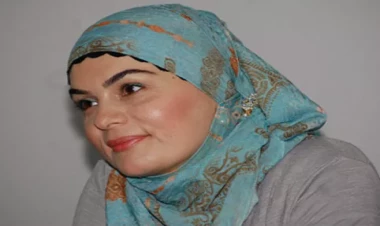 Fərqanə Qasımova qızı ilə - FOTO