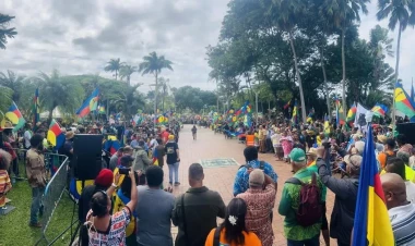 Yeni Kaledoniyada Fransa əleyhinə aksiya: əsas loqo - İlham Əliyevin 