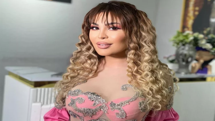 “Ağ şəhərdə və Vorovskidə bu mahnının hesabına ev almışam