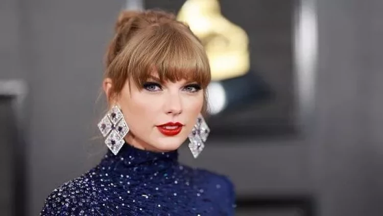 Məşhur müğənni milyarderlər siyahısına daxil oldu