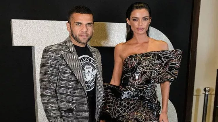 Həbsdən çıxan Dani Alveş arvadı ilə - FOTO