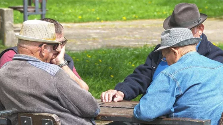 İşləyən pensiyaçıların sayı açıqlandı