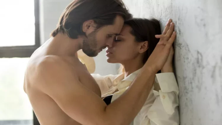 Onlarla sevgi həyatı darıxdırıcı deyil: Ən ehtiraslı BÜRCLƏR