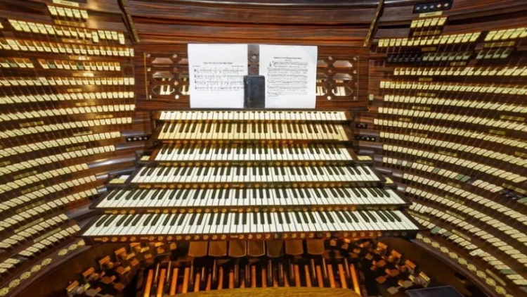 Dünyanın ən böyük və ən yüksək səsli musiqi aləti