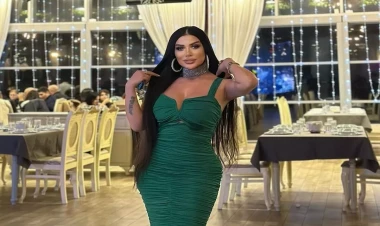 Azərbaycanlı müğənninin avtomobilinə HÜCUM ETDİLƏR - VİDEO