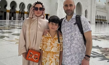 Xatirə həyat yoldaşı və oğlu ilə Şeyx Zayeddə - FOTOlar