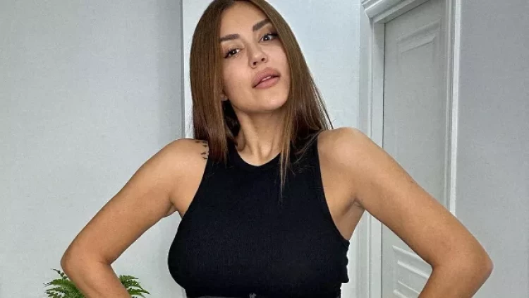 Müğənni vəhşi itinə görə CƏRİMƏLƏNDİ - FOTO