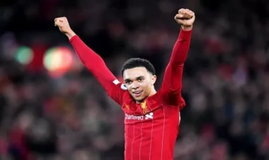 “Real”'ın 87,7 milyonluq transfer hədəfi