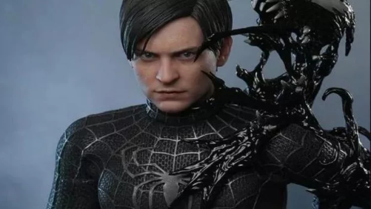 Tobi Maquayerin “Hörümçək adam” kostyumu satışa çıxarıldı - FOTO