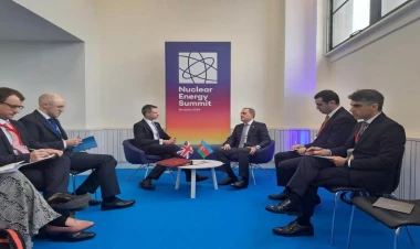 Ceyhun Bayramov britaniyalı nazirlə COP29-a dair müzakirə apardı