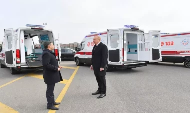 Prezident yeni alınmış müasir təcili tibbi yardım avtomobilləri ilə tanış olub - VİDEO - FOTO