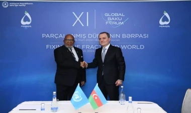 Ceyhun Bayramovun Dennis Frensislə görüşü keçirildi - FOTO