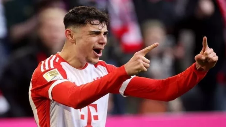 Ardıcıl 2-ci dəfə ayın ən yaxşı oyunçusu seçildi