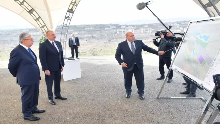 Tokayev Füzuli şəhərinin Baş planı ilə tanış olub - VİDEO - FOTO