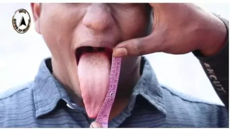 Dünyanın ən enli dili olan adamı