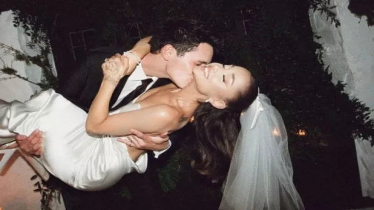 Ariana Qrande keçmiş ərini yalan danışmaqda  ittiham etdi